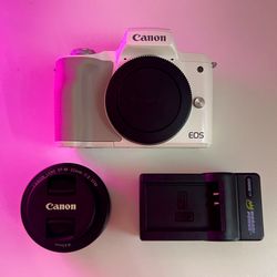 [NEED GONE!!] WHITE CANON CAMERA M50 + LENS and CHARGER