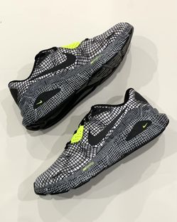 Nike Structure 26 Size 9 RARE Color Authentic Brand New Deadstock