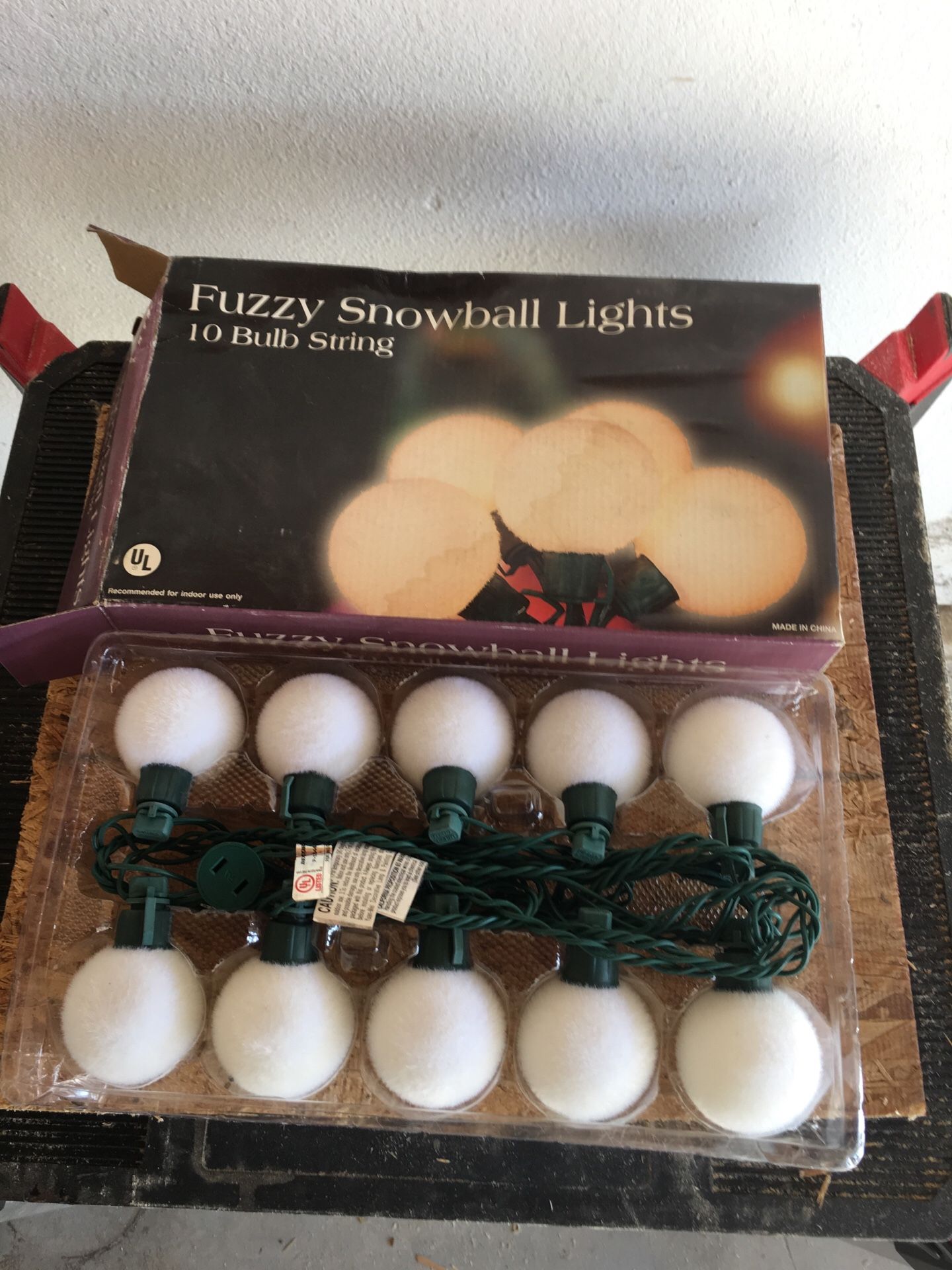 Fuzzy Snow Ball Christmas Lights