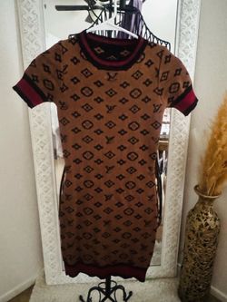 New without tag, Knitted dress, stretchy Small Thailand dress can fit Medium