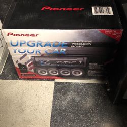 Pioneer Single Din Bluetooth Stereo With 4 Speakers 