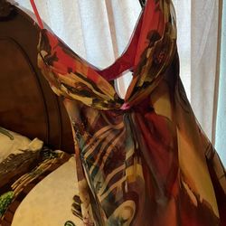 Vestido Largo de fiesta Talla 6    solo Una Puesta  10 dólares 