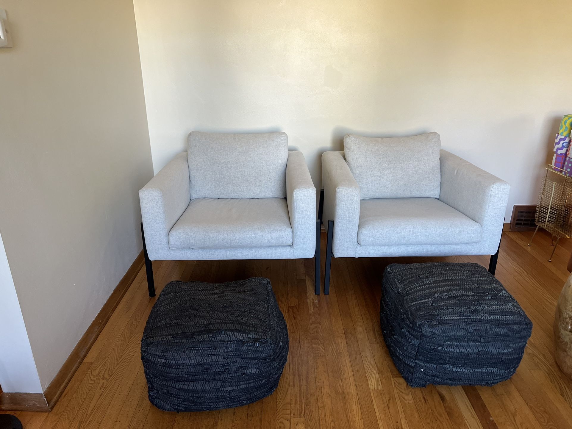 Matching Arm Chairs & Ottomans