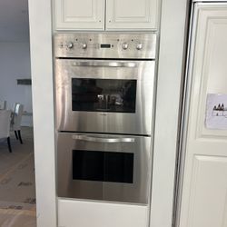 Viking Double Ovens