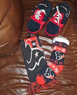 Texans wearables winter lot