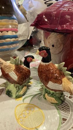 Vintage pheasant salt and pepper shakers 1994