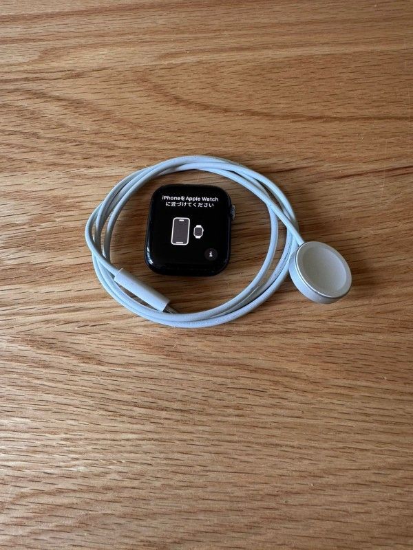 Apple Watch Series 8 (45mm, GPS )