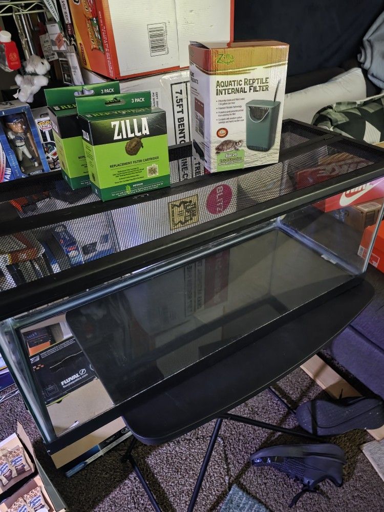 20 Gallon Tank With Lid and Filter Plus 10 Ga Tank