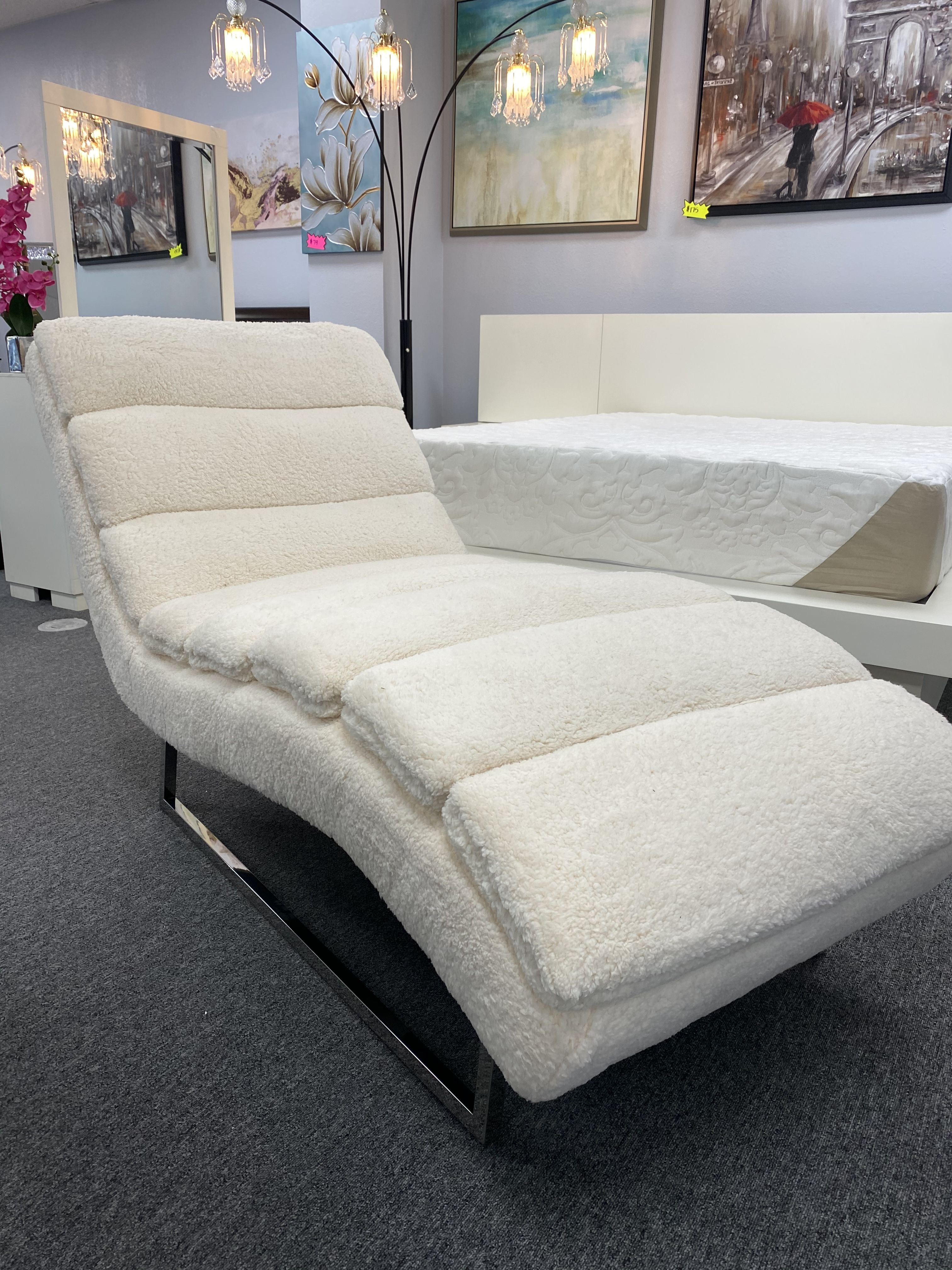 Sheep Wool Like Chaise Lounge Super Comfy Off white Color 90Q6
