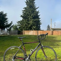 Trek 1.2 Road Bike 56cm Aluminium Frame Carbon Fork Bicycle Excellent condition