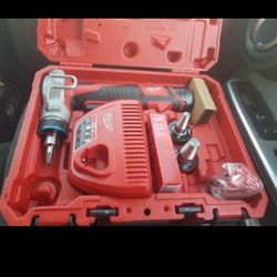 Milwaukee Expansion Tool 