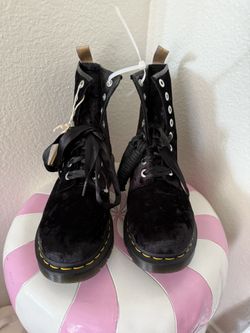 DR. MARTENS VELVET LACE UP BOOTS