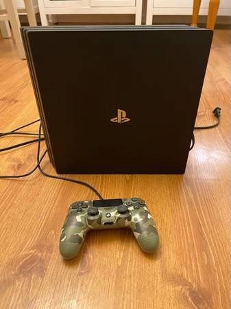 PS4 Pro 1TB And Controller