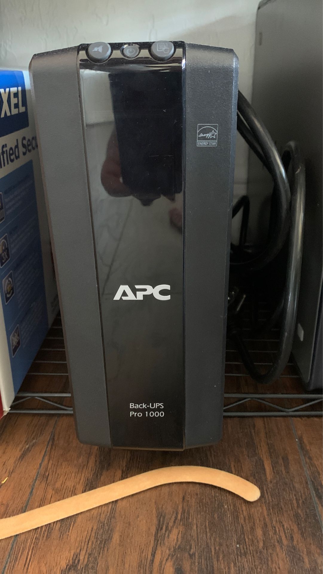 Apc Computer Back - UPS pro 1000 back up