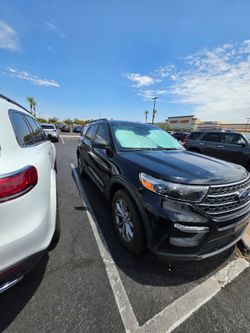 2022 ford ,explorer,awd,xlt clean title  60k miles