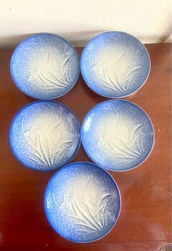 Set of 5 Vintage Japanese Arita Mansen Cobalt Blue Iris Plates
