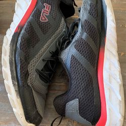 Fila Mens Size 11 Running Walking Shoes Black Red White Gray Sneakers 