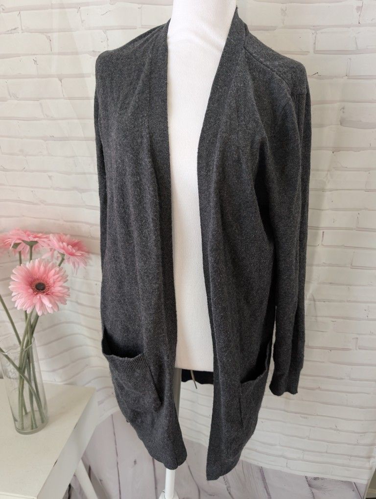 Matty M Cardigan Size M 