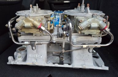 BBC Holley Pro Dominator Tunnel Ram and two 1050 dominator carburetors