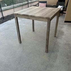 Dinner Table with Barstools 