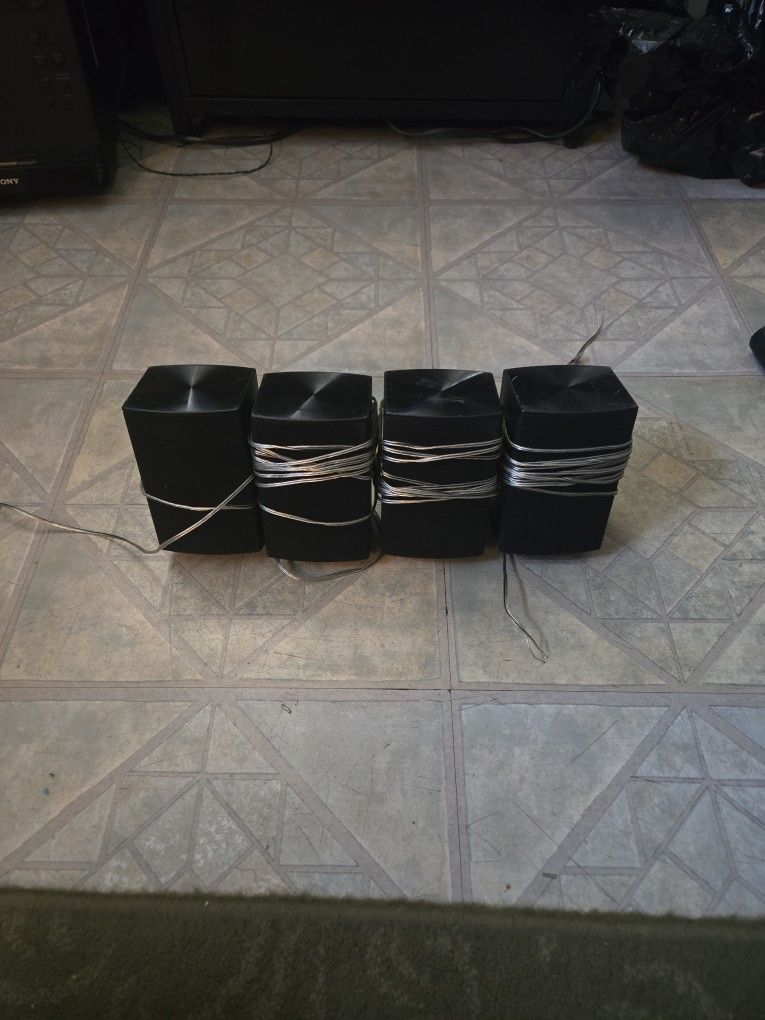 4x LG S54S1-S Speakers