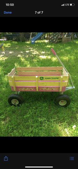 John deer wagon pink
