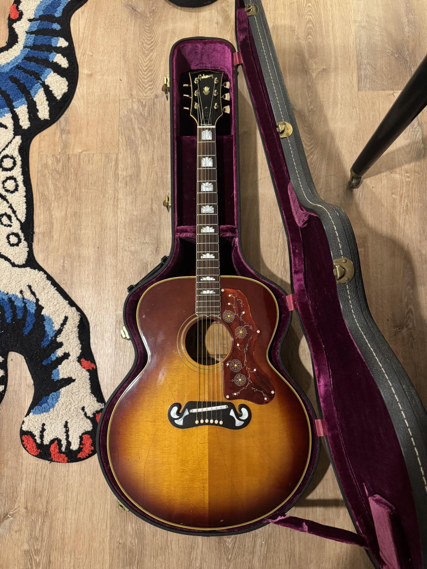 1969 Gibson J-200 Sunburst
