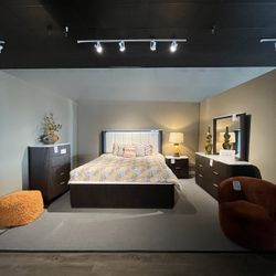 Expresso 4PC Chaise Sectional Couch