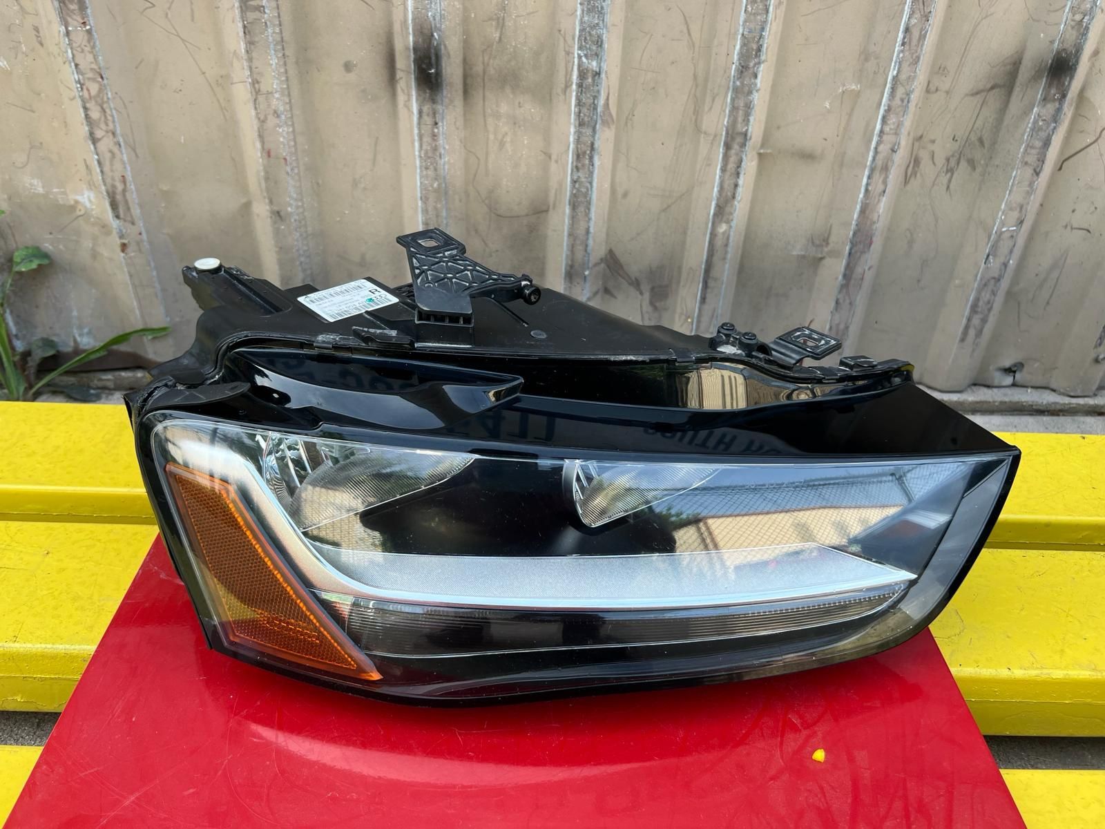 2013-2016 Audi A4 Headlight Halogen Used Oem