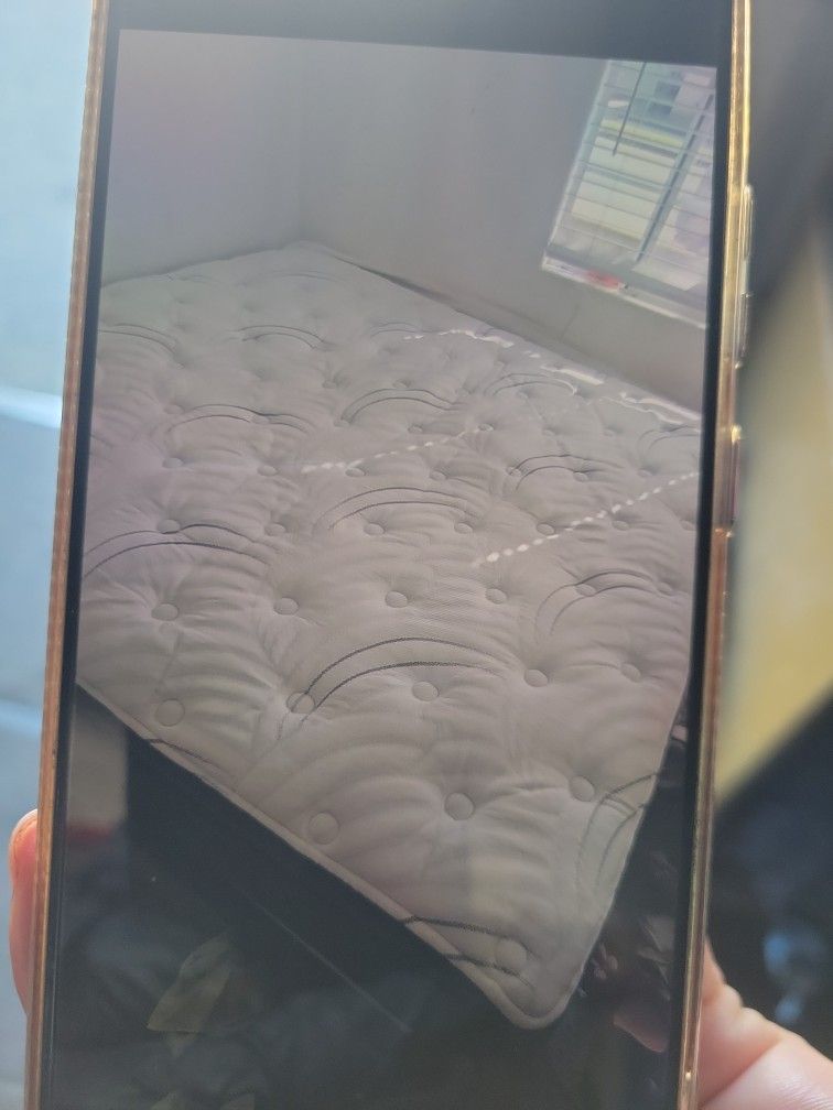 Kind Bed God Condicion