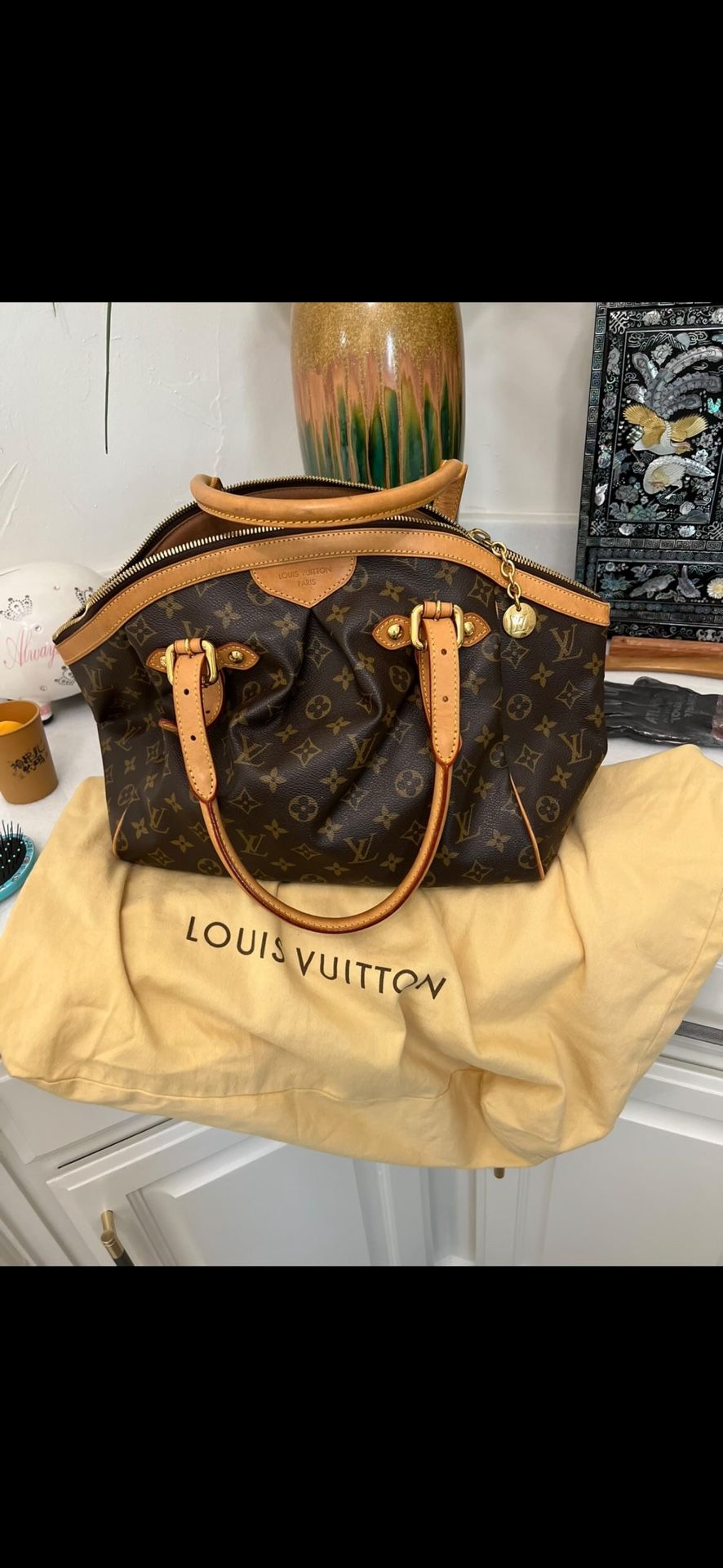 Louis Vuitton Tivoli Leather Bag 