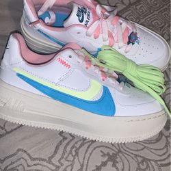CUTE Nike Air Force Size 5Y Girls for Sale in Seattle, WA OfferUp