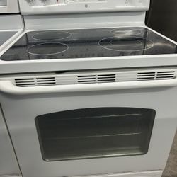 White Self Clean Glass Top Stove 