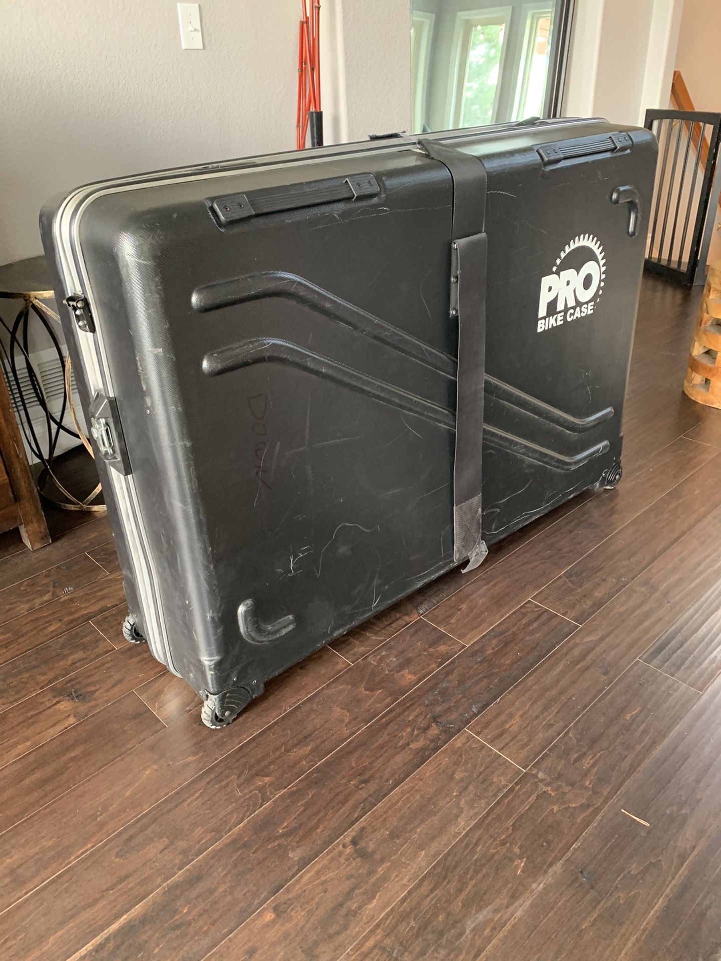 Large Pro Bike travel case