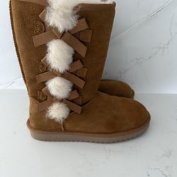 Kookaburra by UGG Women Boots 