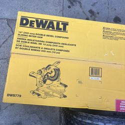 Dewalt 12" (305 mm) DOUBLE BEVEL COMPOUND SLIDING MITER SAW