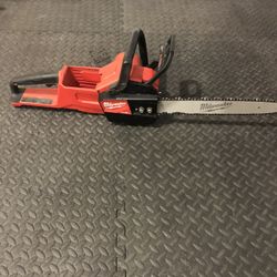Milwaukee M18 16” Chainsaw With Battery 