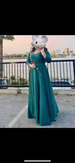 Emerald Green Long Sleeve Satin Prom Dress With Pockets 140 OBO