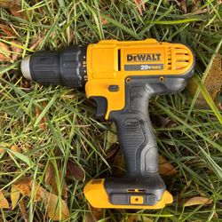 20V MAX Cordless 1/2 in. Drill/Driver Tool only 