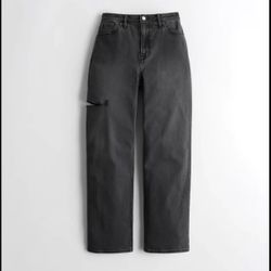 Hollister Women's ULTRAHIGH-RISE DAD JEAN Distressed Black Size 1S
