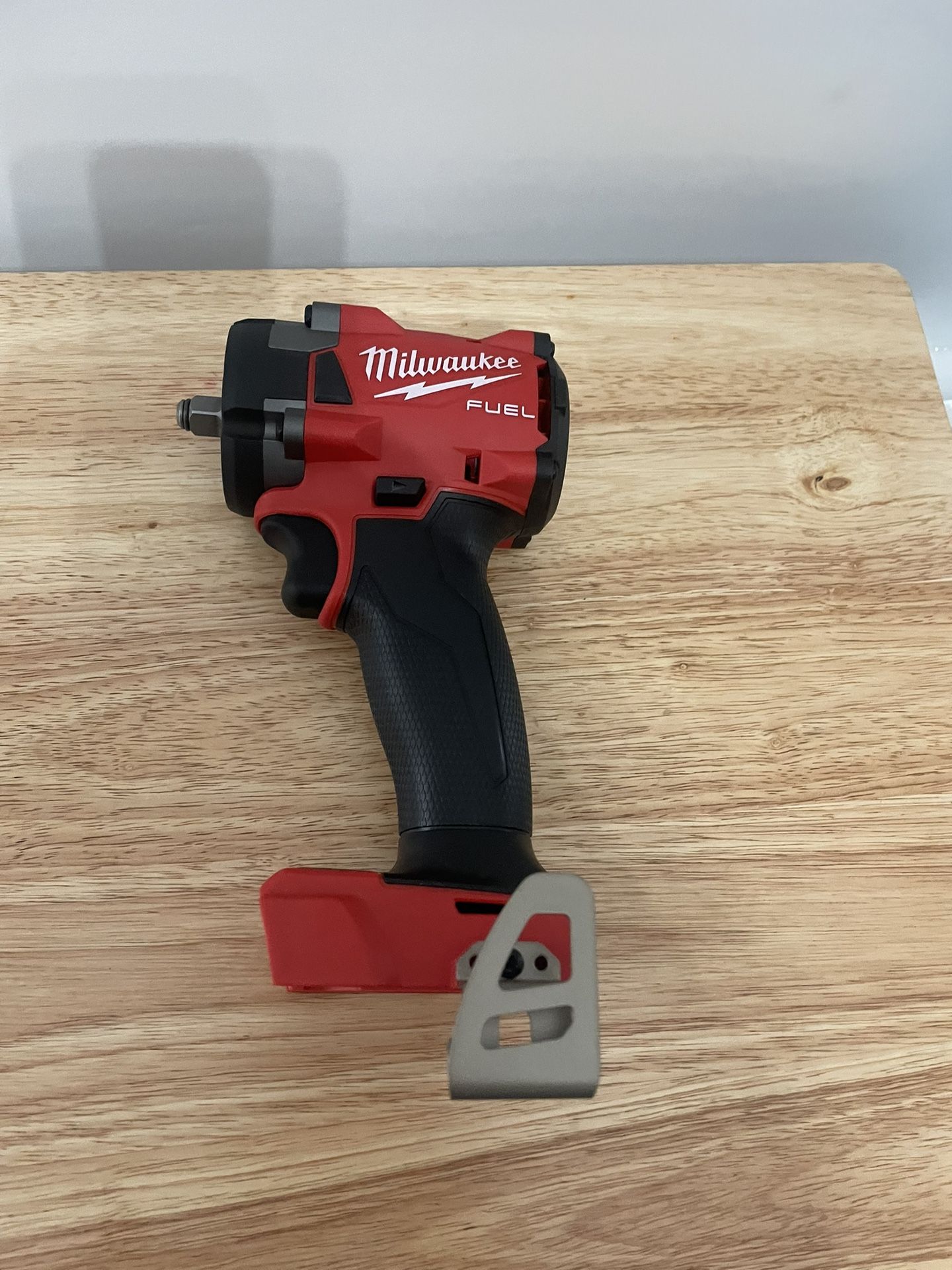 New Milwaukee 3/8” Impact Driver W/Friction Ring FUEL (Tool Only Solo Herramienta)