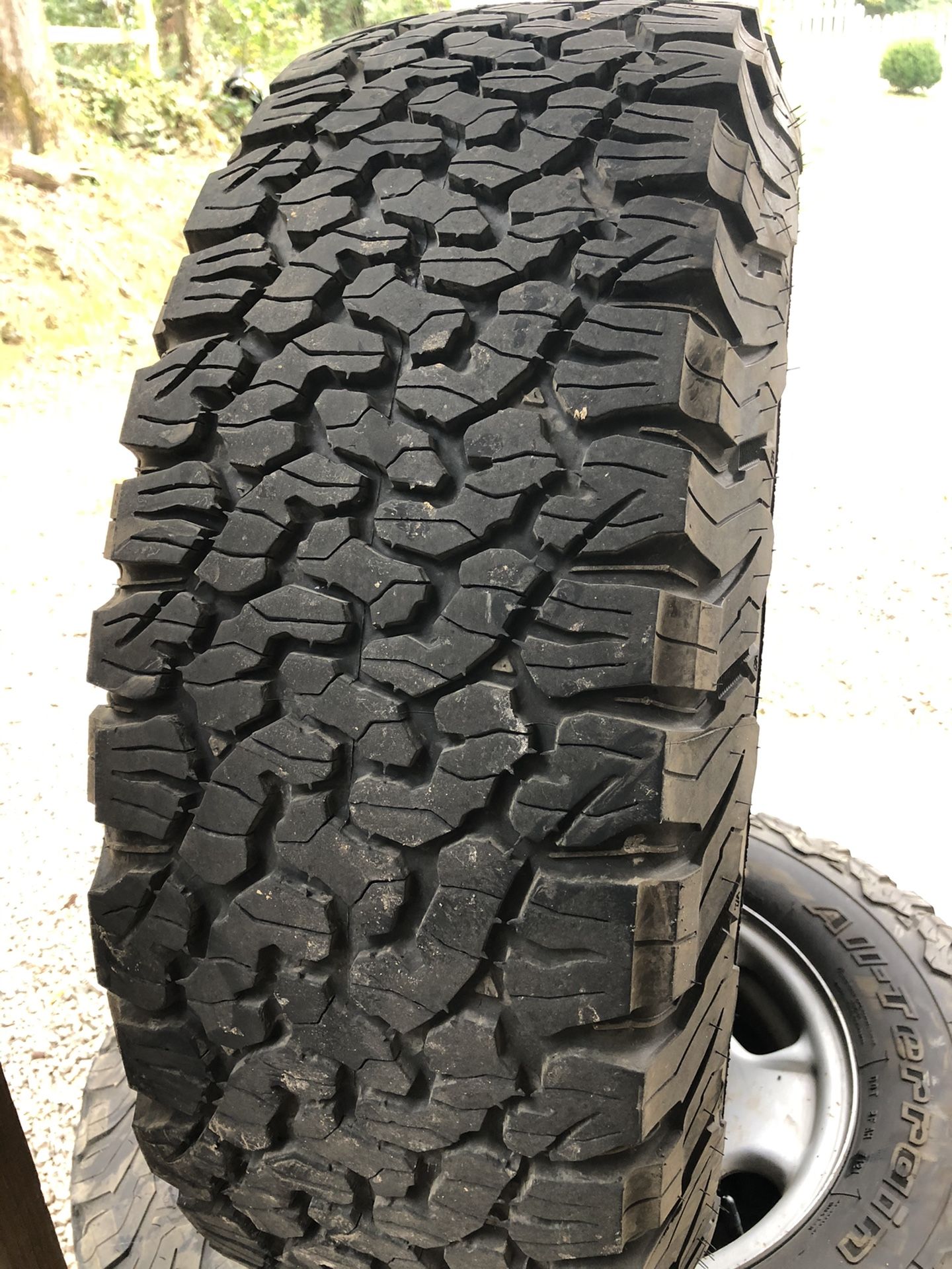 Wheels and tires for 2015 Chevy Silverado 2500 he