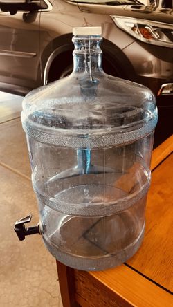 5 Galon Water Jug With Spigot