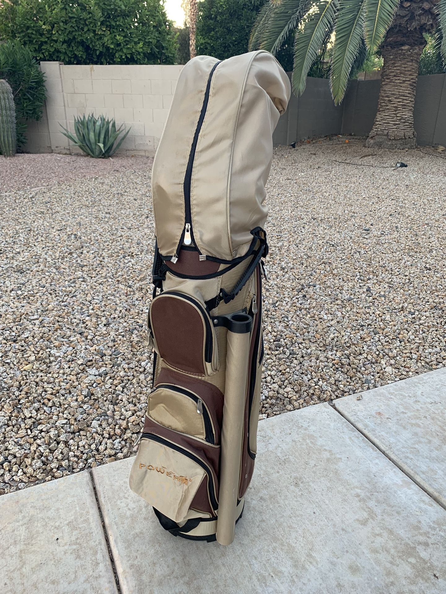Women’s Power 2 -Texan Classics set of golf clubs with bag - brand new!