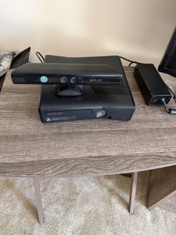 Xbox 360 with Kinect and Games