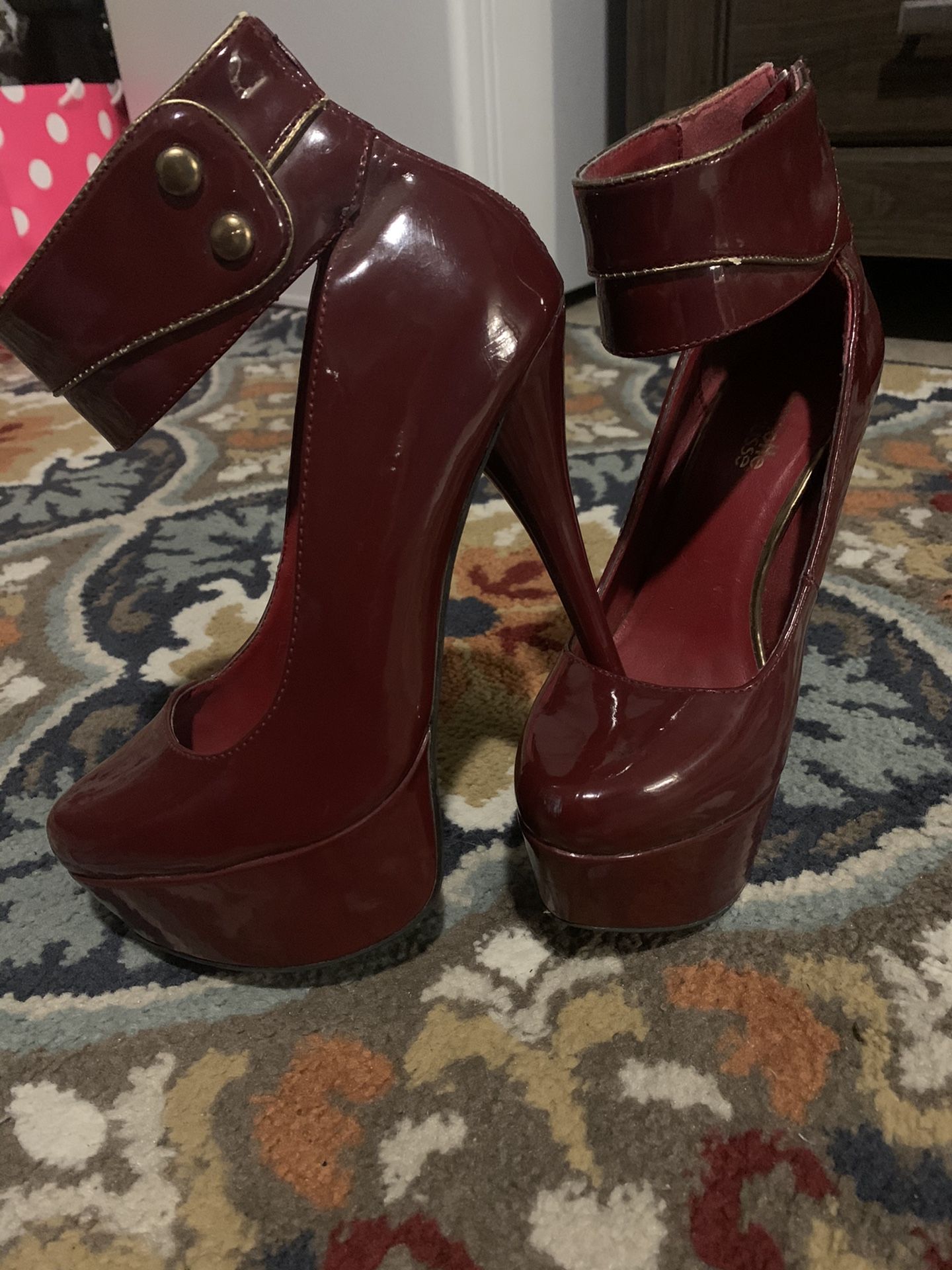 Charlotte Russe burgundy size 6 heels
