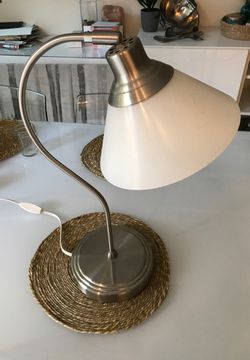 Table/ desk lamps