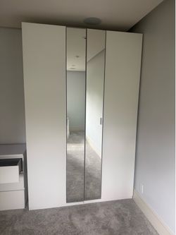 Tall cabinet