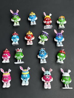 M&M Figures