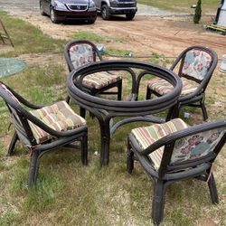 Patio Set With 4 Chairs 